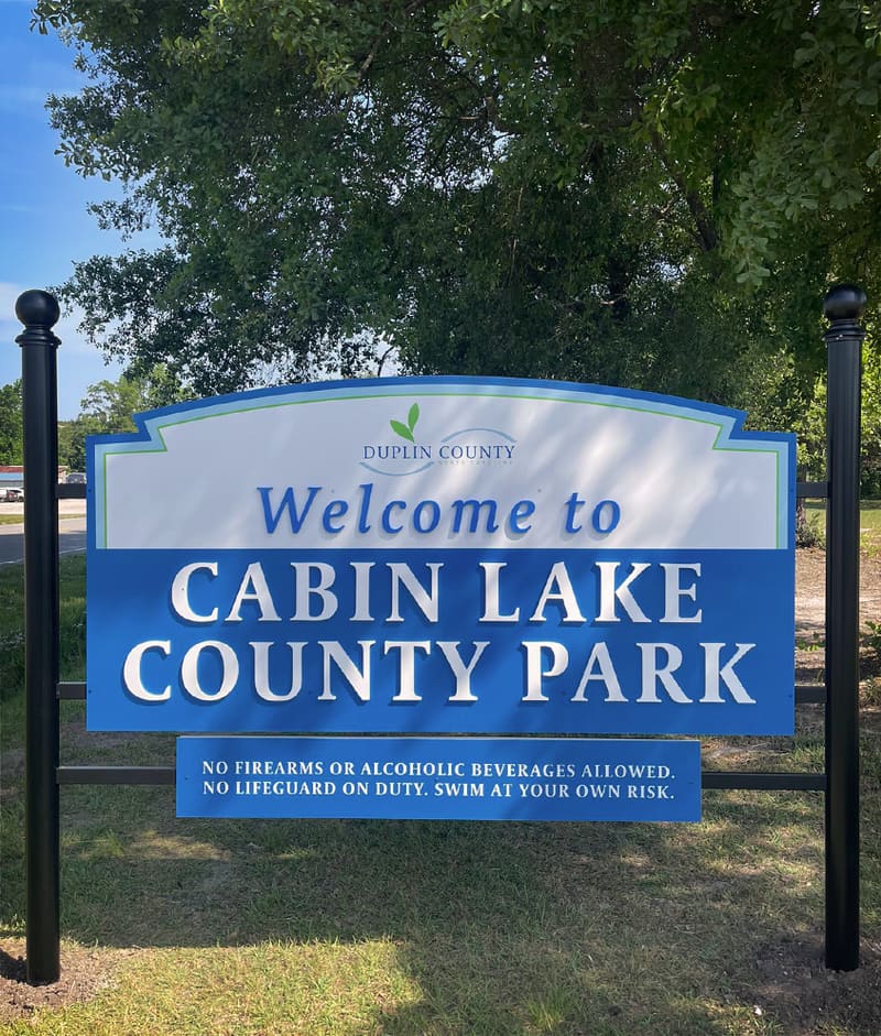 Cabin Lake County Park post-and-panel welcome sign